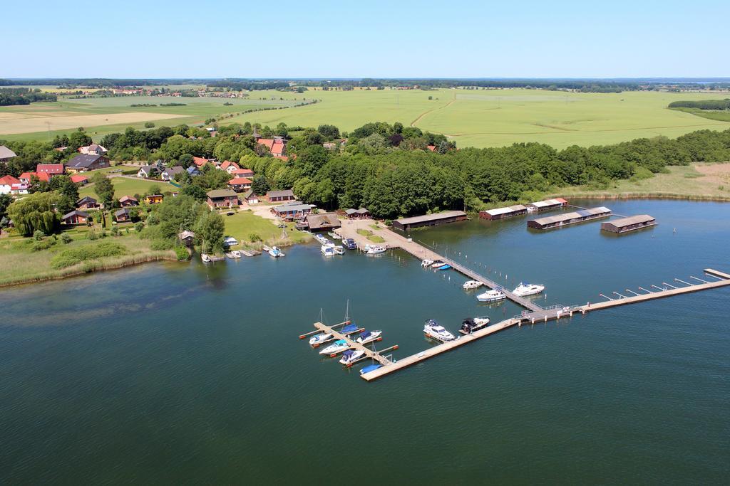 Ferienanlage Mueritz Seeromantik Sietow Dorf Luaran gambar